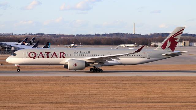 A7-AML:Airbus A350:Qatar Airways